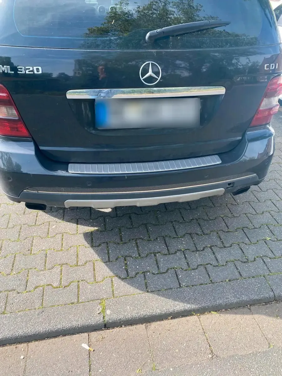 Gebraucht Mercedes ML320 224 PS (164 kW) 2006 Schwarz SUV