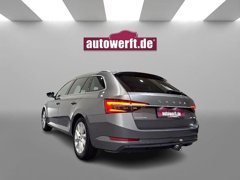 Gebraucht Skoda Superb Style 200 PS (147 kW) 2023 Grau Kombi