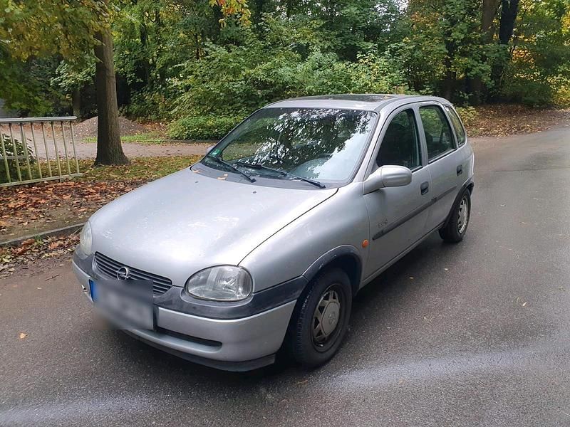 Silber Gebraucht 1999 Opel Corsa Limousine | 600 € (Superpreis) - Bild 1/4
