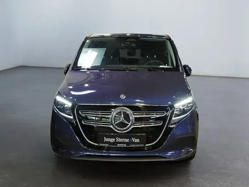 Gebraucht Mercedes EQV300 150 kW (204 PS) 2025 Blau Van / Kleinbus