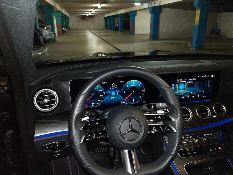 Gebraucht Mercedes E220 194 PS (142 kW) 2021 Schwarz Kombi