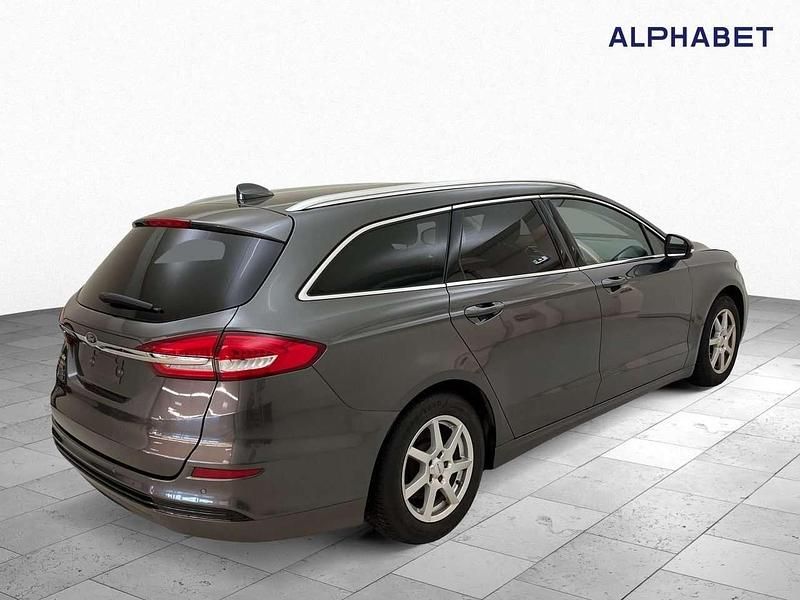 Gebraucht Ford Mondeo Titanium 150 PS (110 kW) 2022 Magnetic grau metallic (metallic) Kombi