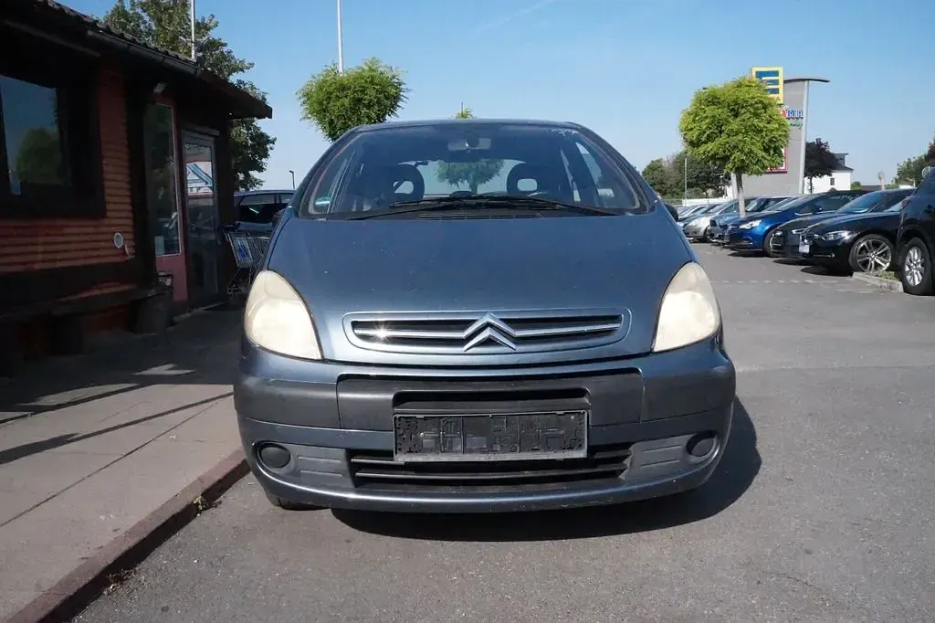 Gebraucht Citroën Xsara Picasso Comfort 95 PS (69 kW) 2005 Grau Van / Kleinbus