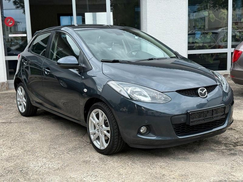 Grau Gebraucht 2008 Mazda 2 Kleinwagen | 2.999 € (Guter Preis) - Bild 1/4