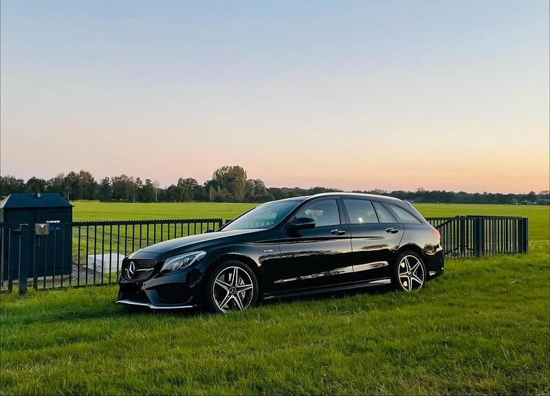 Gebraucht Mercedes C43 AMG AMG 367 PS (269 kW) 2017 Schwarz Kombi
