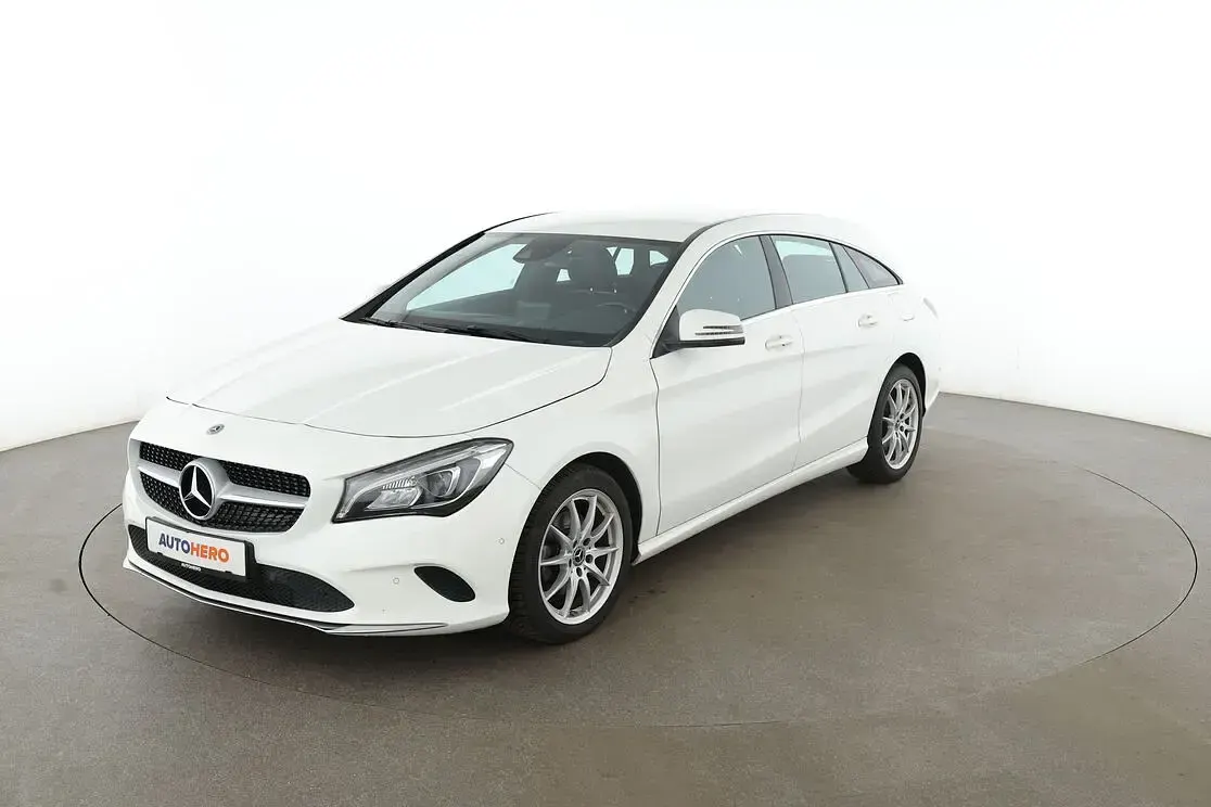 Gebraucht Mercedes CLA220 Shooting Brake Urban 170 PS (125 kW) 2018 Kombi