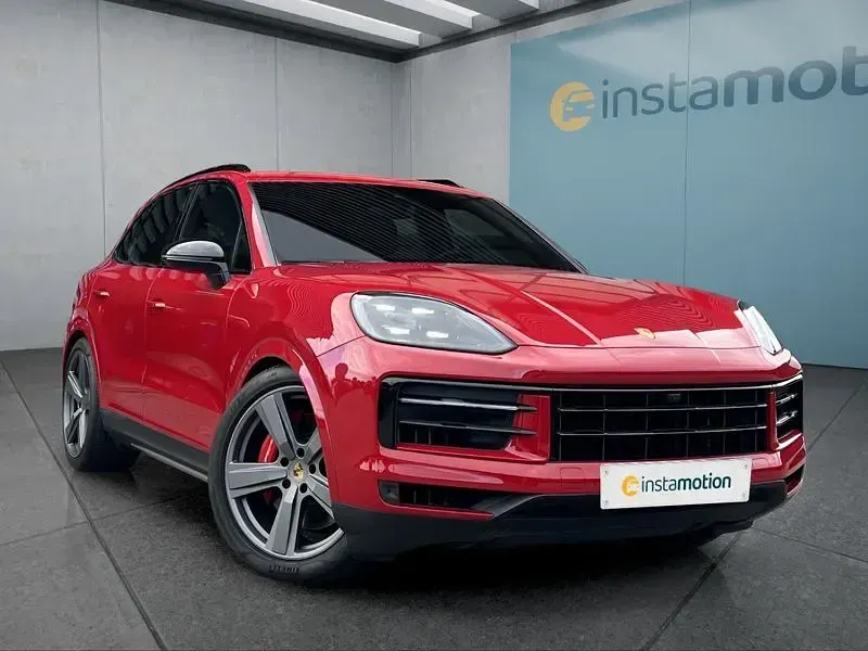 Gebraucht Porsche Cayenne 475 PS (349 kW) 2024 Rot SUV