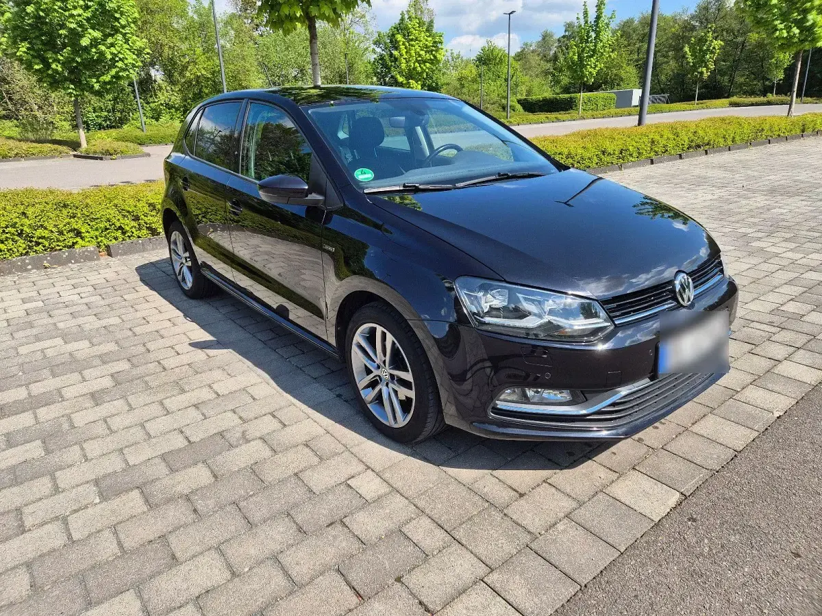 Gebraucht VW Polo LOUNGE 90 PS (66 kW) 2016 Schwarz Limousine