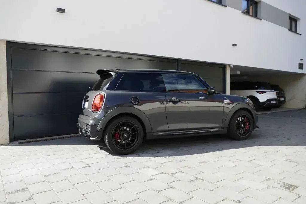 Gebraucht Mini John Cooper Works 231 PS (169 kW) 2018 Grau Kleinwagen