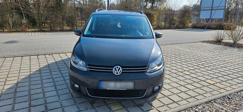 Gebraucht VW Touran Comfortline 140 PS (102 kW) 2015 Grau Van / Kleinbus