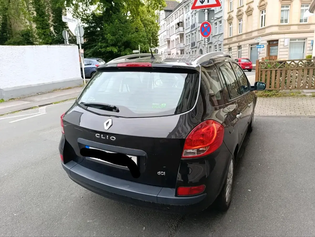 Gebraucht Renault Clio 88 PS (64 kW) 2012 Schwarz Kombi