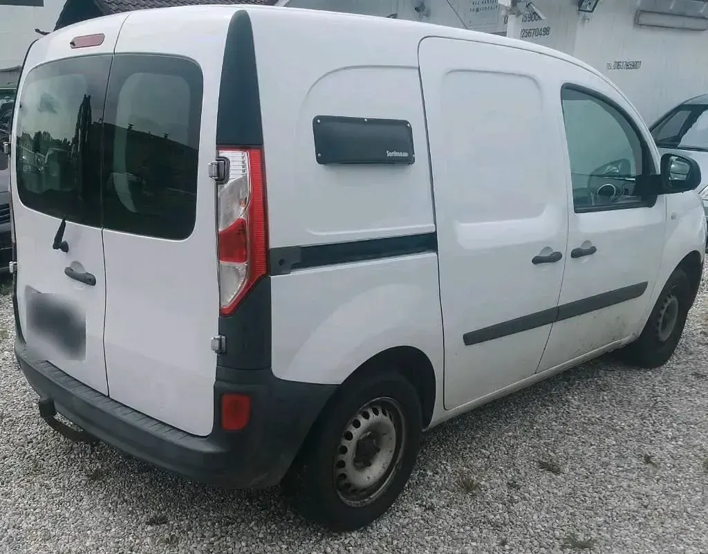 Gebraucht Renault Kangoo 75 PS (55 kW) 2015 Weiß Van / Kleinbus