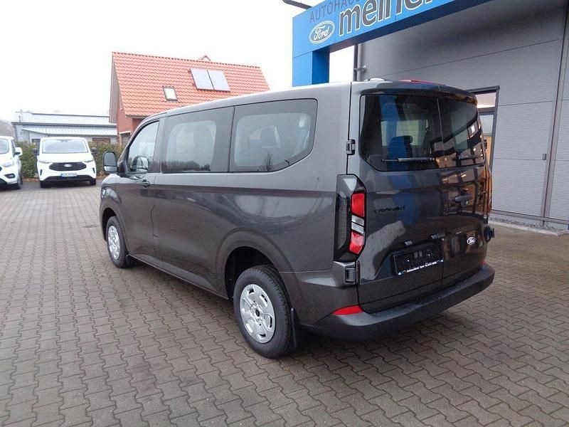 Neu Ford Transit Custom 136 PS (100 kW) 2026 Grau Kombi