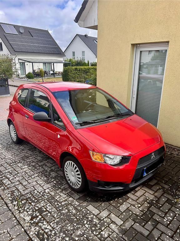 Rot Gebraucht 2009 Mitsubishi Colt Kleinwagen | 4.000 € (Etwas zu teuer) - Bild 1/4