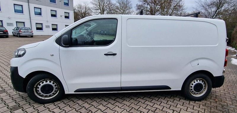 Gebraucht Citroën Jumpy 179 PS (131 kW) 2019 Weiß Van / Kleinbus