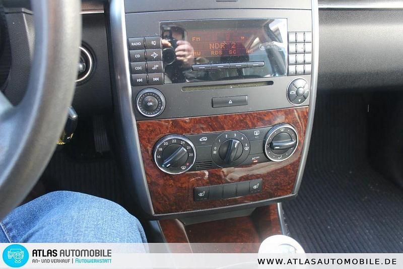 Usata Mercedes B150 95 CV (69 kW) 2006 Amethyst Monovolume