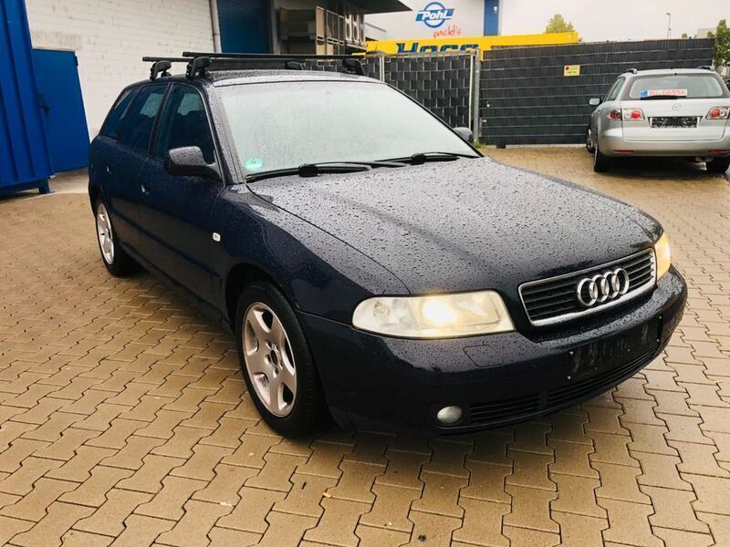 Schwarz metallic Gebraucht 1999 Audi A4 Kombi | 1.999 € (Teuer) - Bild 1/4