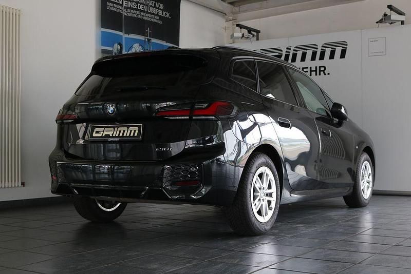 Gebraucht BMW 218 M Sport 136 PS (100 kW) 2023 Schwarz Van / Kleinbus