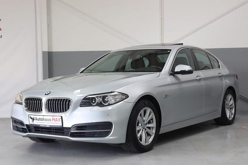 Silber Gebraucht 2013 BMW 520 Performance Limousine | 17.990 € (Etwas zu teuer) - Bild 1/4