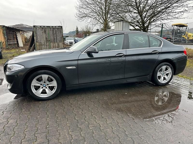 Gebraucht BMW 525 204 PS (150 kW) 2011 Grau Limousine