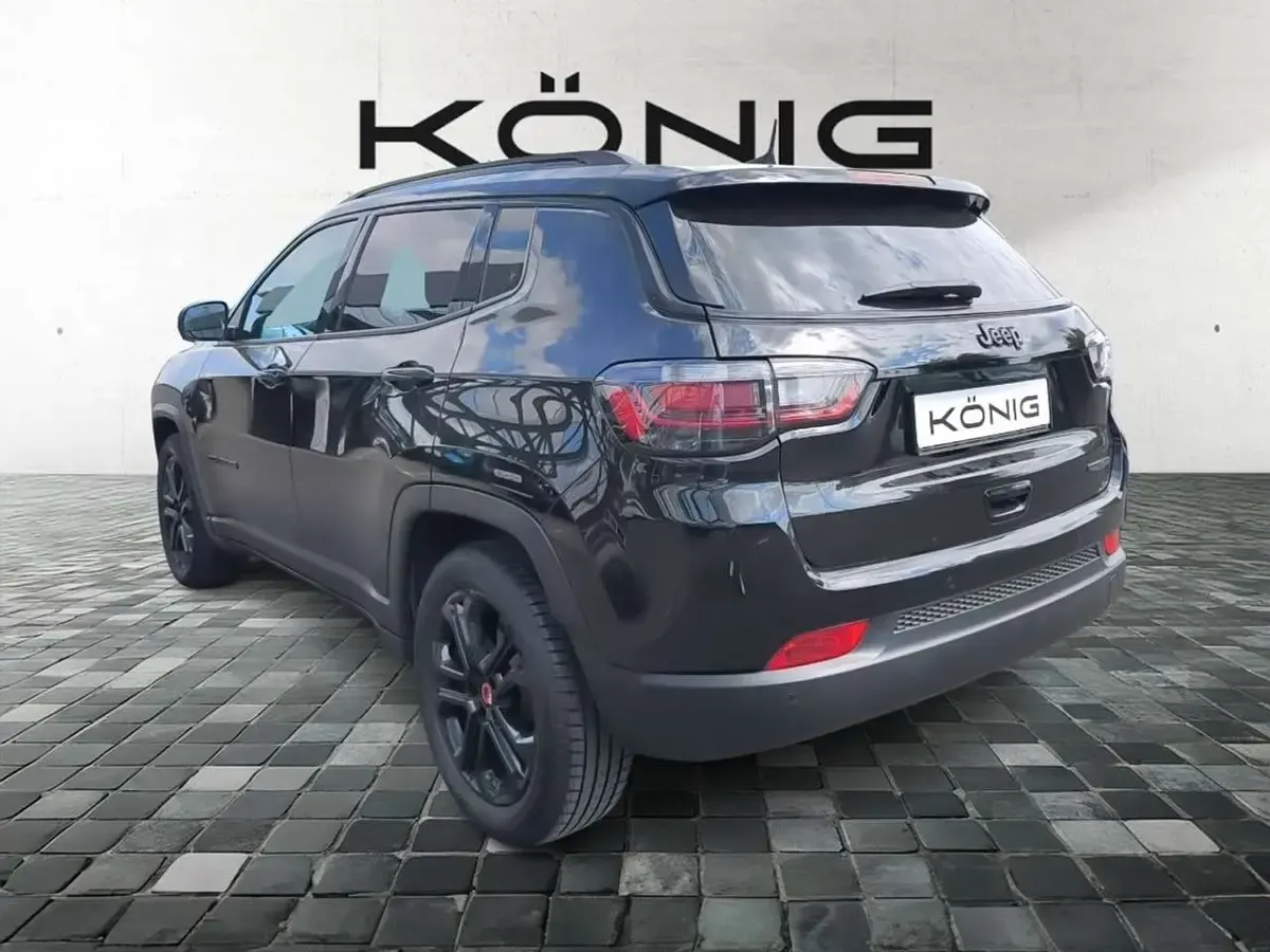 Gebraucht Jeep Compass Night Eagle 131 PS (96 kW) 2022 Schwarz SUV
