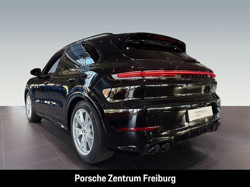 Second-hand Porsche Cayenne Black Edition 470 CP (345 kW) 2025 Negru SUV