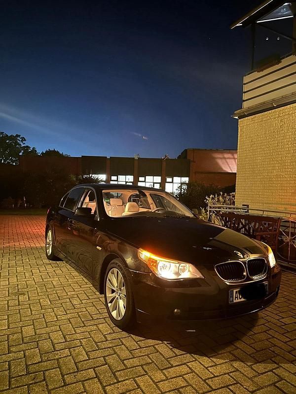 Schwarz Gebraucht 2005 BMW 525 Limousine | 6.600 € (Fairer Preis) - Bild 1/4