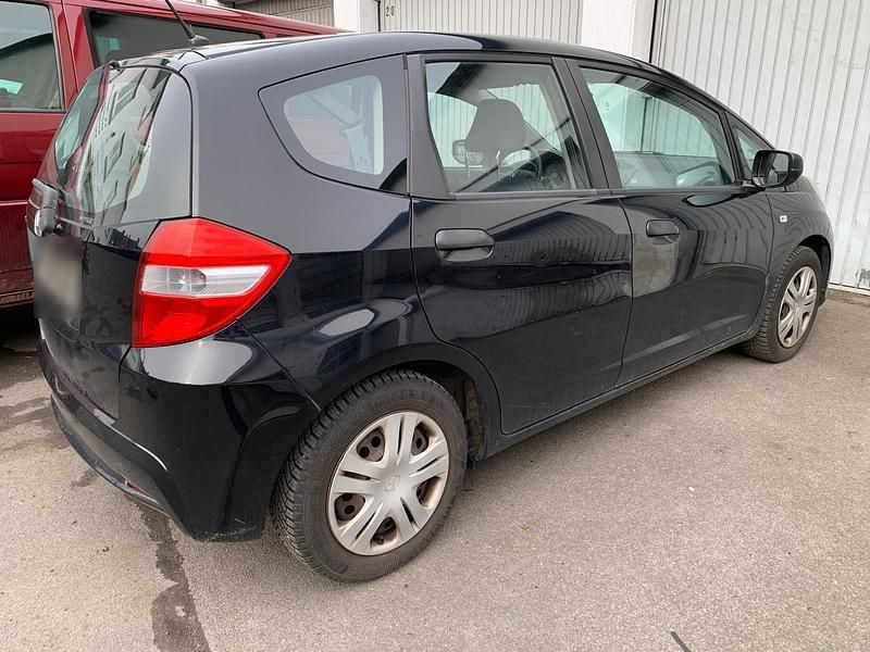 Second-hand Honda Jazz 90 CP (66 kW) 2012 Negru Hatchback