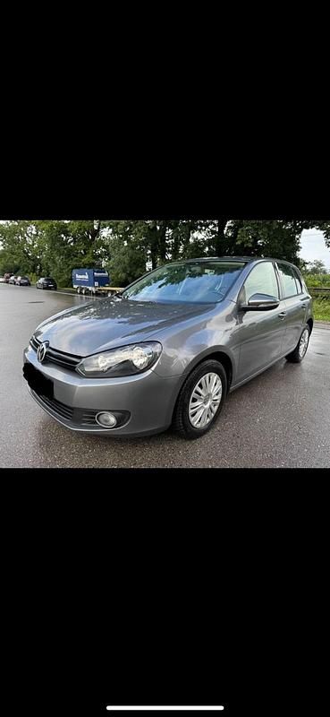 Gebraucht VW Golf VI 105 PS (77 kW) 2010 Grau Kleinwagen