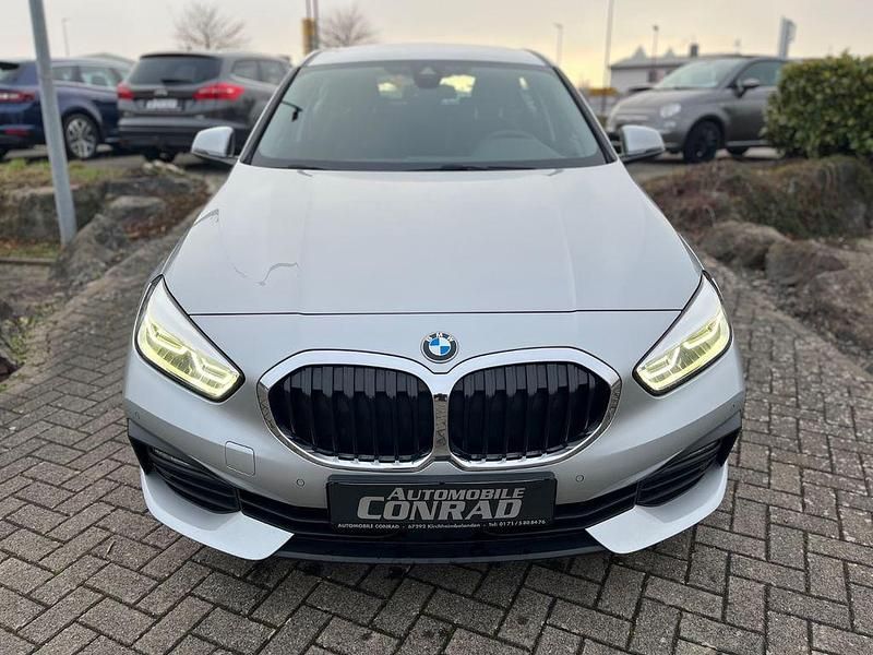 Gebraucht BMW 118 Advantage 150 PS (110 kW) 2021 Silber Kleinwagen