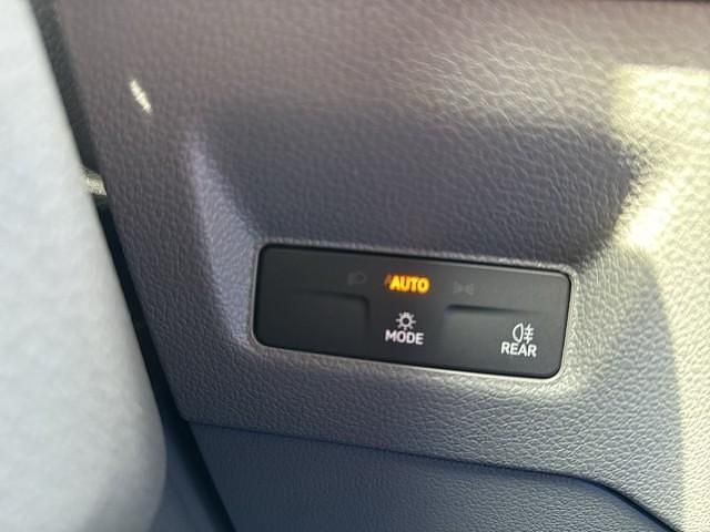 Gebraucht VW Crafter 140 PS (102 kW) 2025 Weiss Van