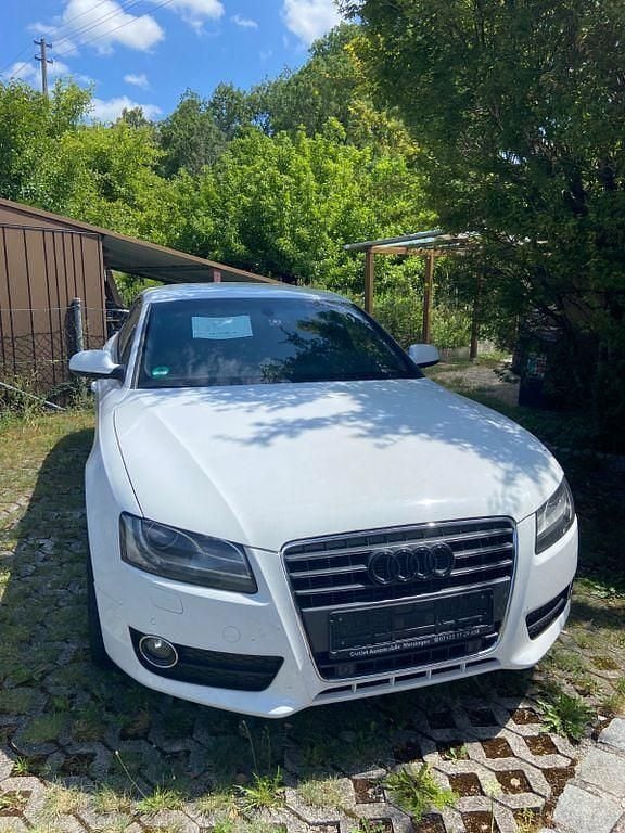 Weiß Gebraucht 2010 Audi A5 Sportback Limousine | 7.300 € (Guter Preis) - Bild 1/4