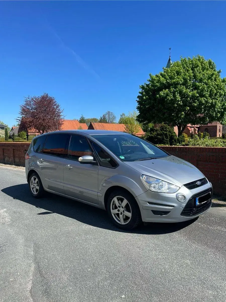 Occasion Ford S-MAX Trend 140 ch (102 kW) 2011 Argent Monospace
