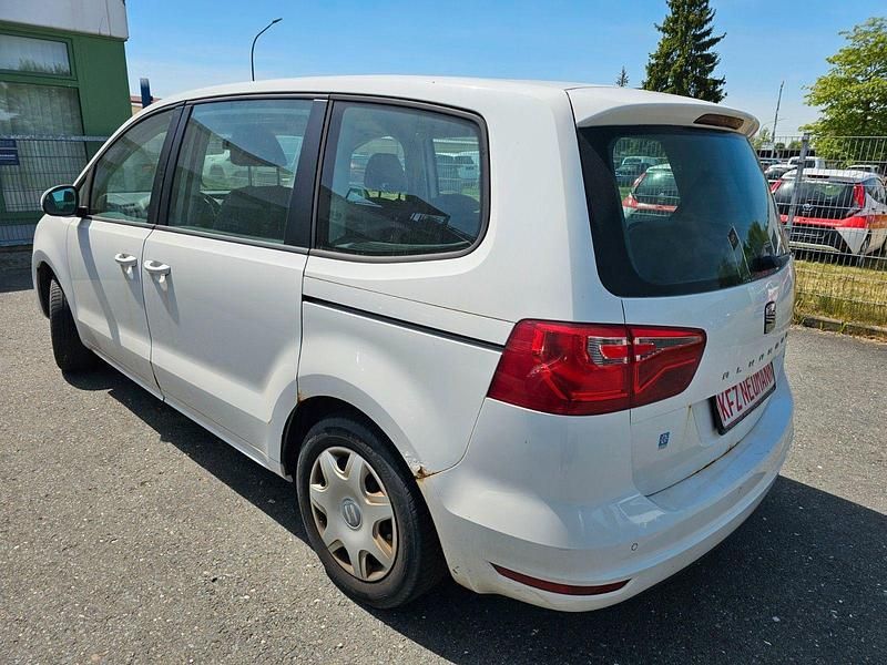 Second-hand Seat Alhambra 150 CP (110 kW) 2012 Alb Monovolum