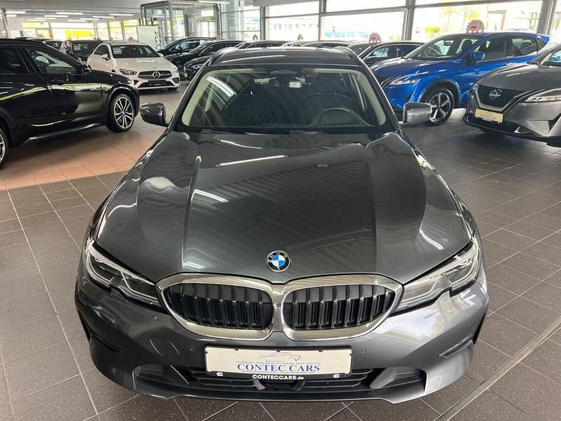 Usata BMW 330e Advantage 252 CV (185 kW) 2020 Grigio Station wagon