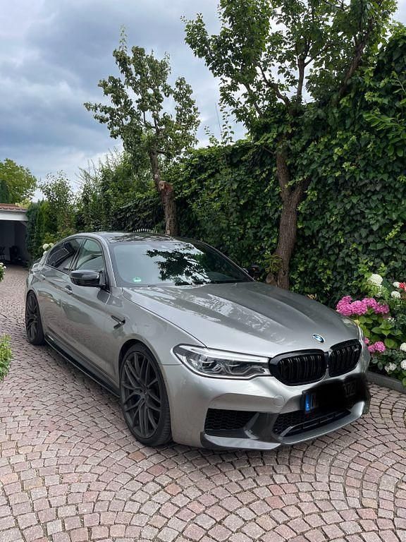 Grau Gebraucht 2019 BMW M5 Competition Edition Limousine | 64.900 € - Bild 1/4