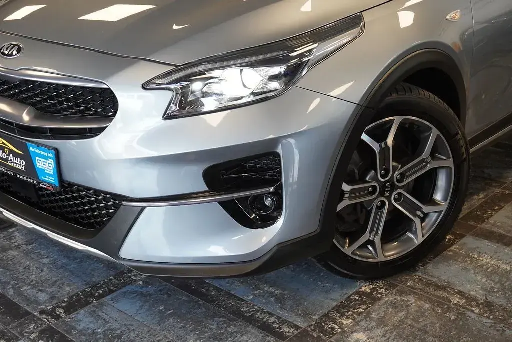 Gebraucht Kia XCeed 140 PS (102 kW) 2020 Silber SUV