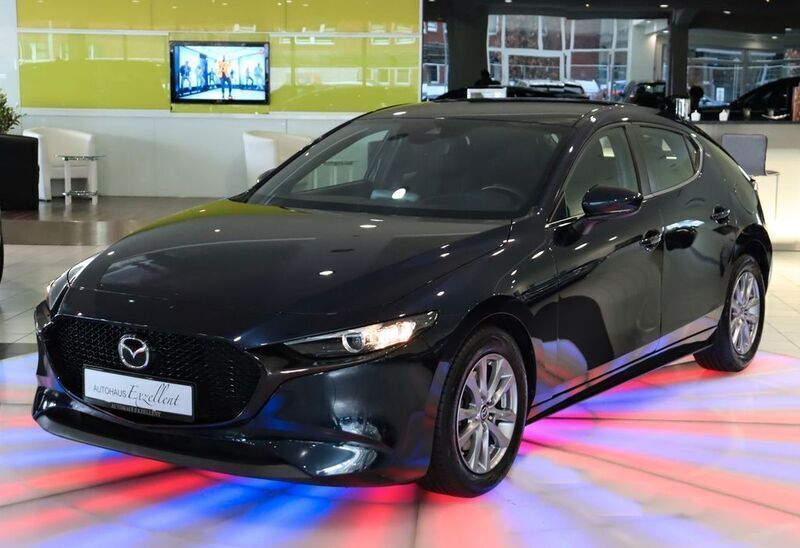 Deep crystal blue Gebraucht 2019 Mazda 3 Limousine | 16.950 € (Fairer Preis) - Bild 1/4