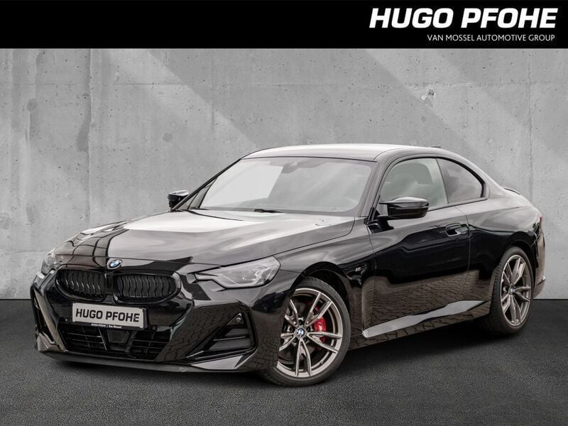Black sapphire metallic (schwarz metallic) Gebraucht 2024 BMW M240 M Sport Coupé | 46.899 € (Superpreis) - Bild 1/4