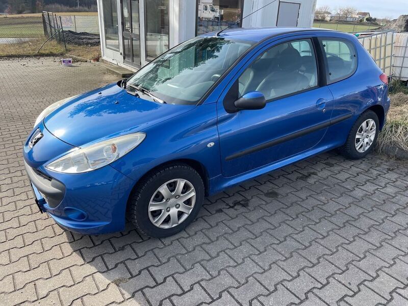 Blau Gebraucht 2012 Peugeot 206+ Kleinwagen | 2.150 € (Fairer Preis) - Bild 1/4