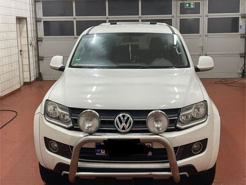 Braun Gebraucht 2011 VW Amarok Abholung | 10.799 € (Guter Preis) - Bild 1/4
