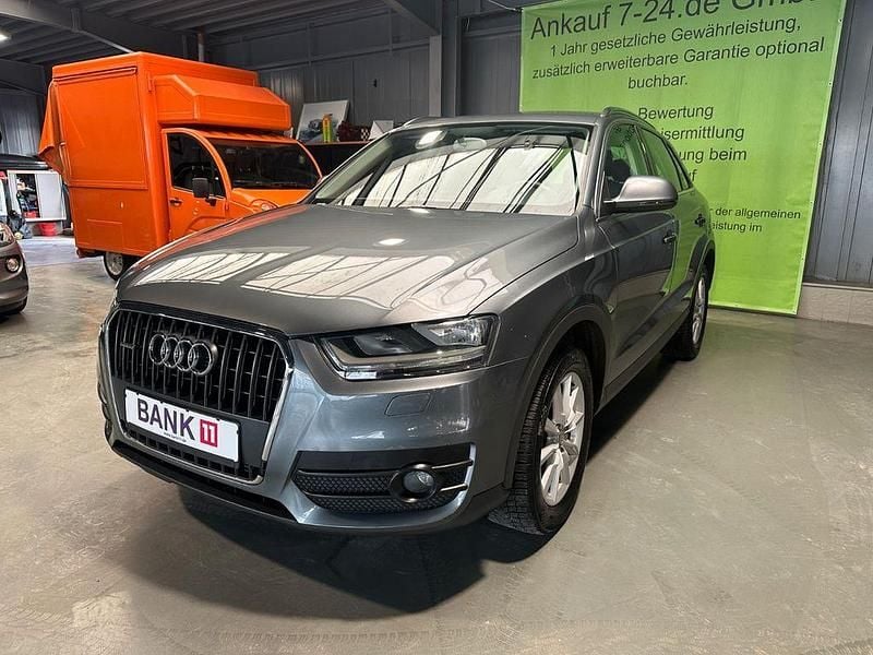 Grau Gebraucht 2012 Audi Q3 SUV | 7.490 € (Superpreis) - Bild 1/4