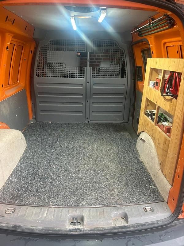Gebraucht VW Caddy 108 PS (79 kW) 2007 Orange Van / Kleinbus