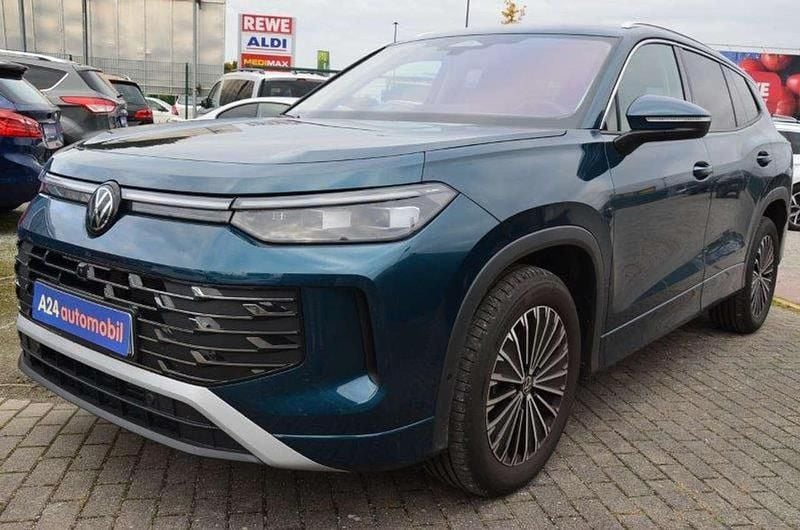 Blau Gebraucht 2025 VW Tayron Elegance SUV | 54.790 € (Superpreis) - Bild 1/4