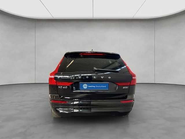Gebraucht Volvo XC60 Core 250 PS (183 kW) 2024 Schwarz SUV