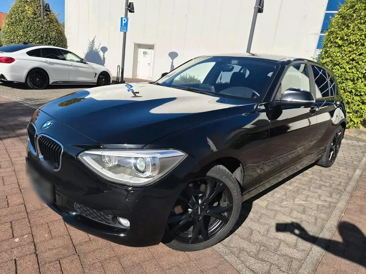 Gebraucht BMW 118 143 PS (105 kW) 2013 Schwarz Kleinwagen