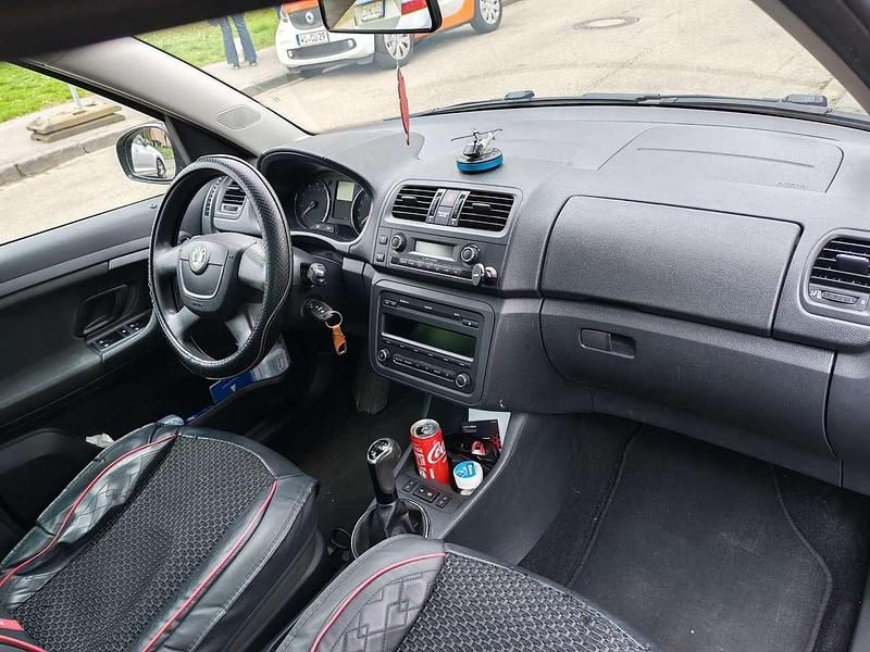 Gebraucht Skoda Roomster Ambition 86 PS (63 kW) 2012 Schwarz Van / Kleinbus