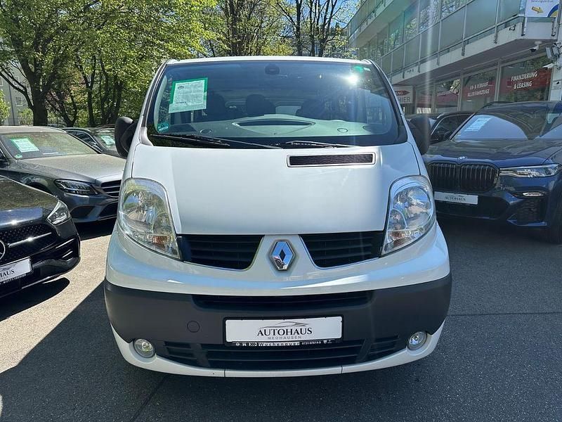 Second-hand Renault Trafic Expression 114 CP (83 kW) 2013 Alb Monovolum