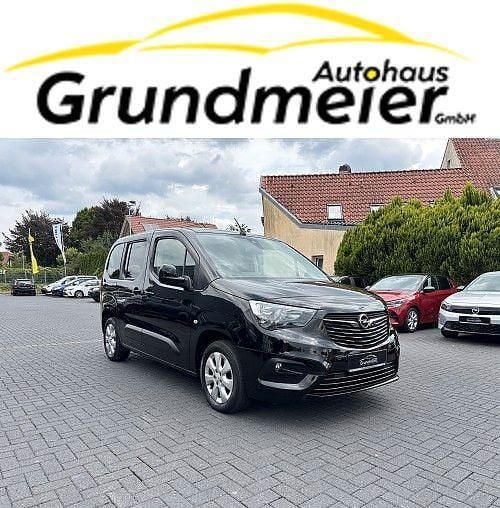 Schwarz Gebraucht 2022 Opel Combo Life Elegance Van / Kleinbus | 18.885 € (Fairer Preis) - Bild 1/4