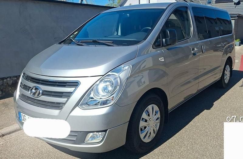 Gebraucht Hyundai H-1 Trend 136 PS (100 kW) 2016 Silber Van / Kleinbus